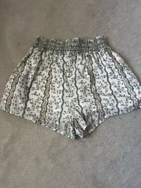Tessa Floral Shorts